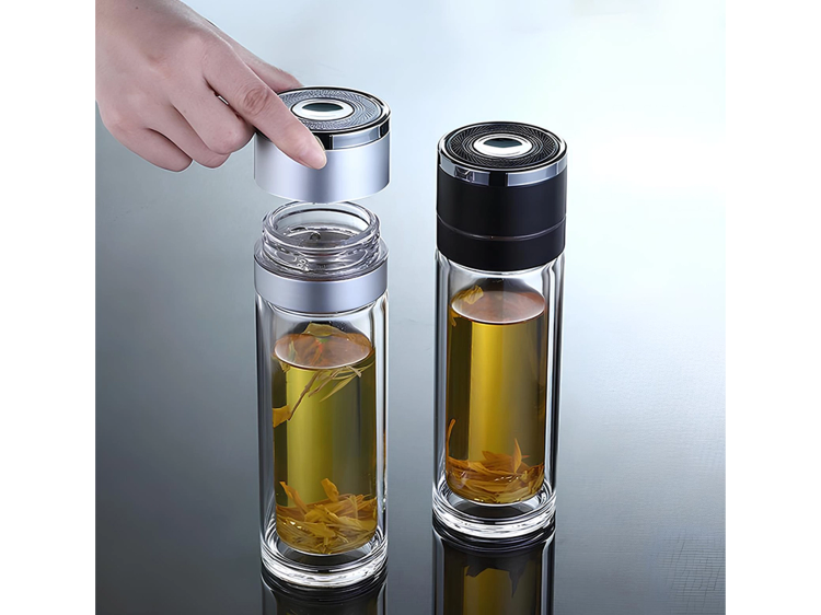 Pyrex herbal tea flask with push-button lid